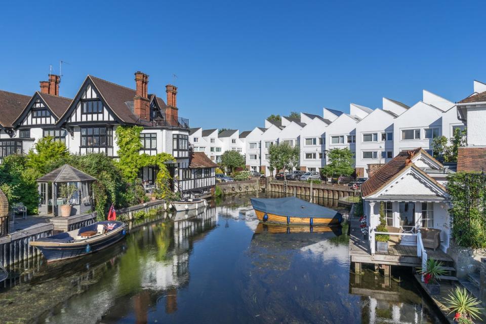 Marlow Lock, on the river Thames, in north-west London (Getty Images/iStockphoto)