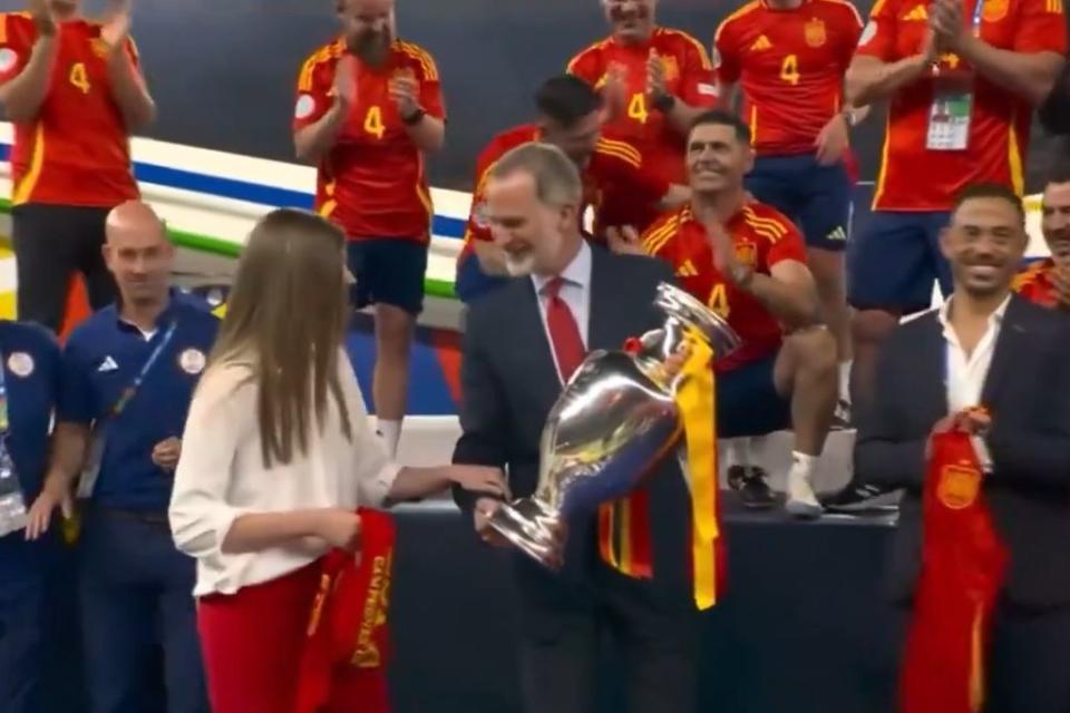 El rey Felipe y la infanta Sofía en la final de la Eurocopa en Berlín el 14 de julio de 2024