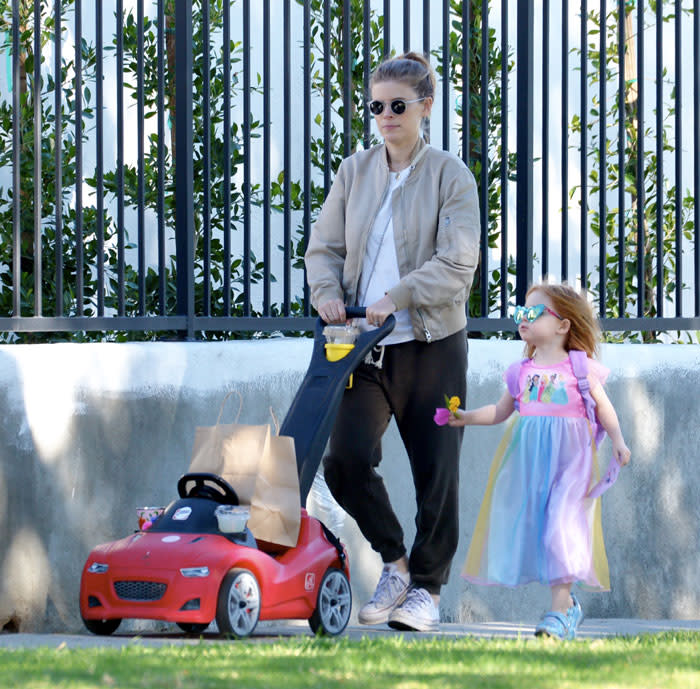Kate Mara con su hija