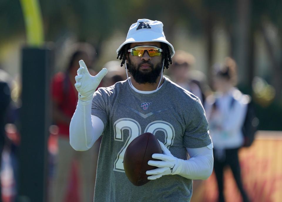Earl Thomas, then with the Baltimore Ravens, practices with the AFC team for the Pro Bowl on Jan. 25, 2020.