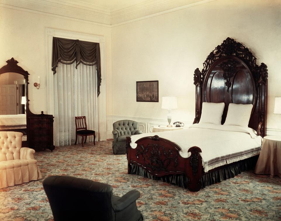 4/1952- Washington, DC: The White House, interiors- President Lincoln's Bedroom. UPI color slide.Dennis Brack-Pool/Getty