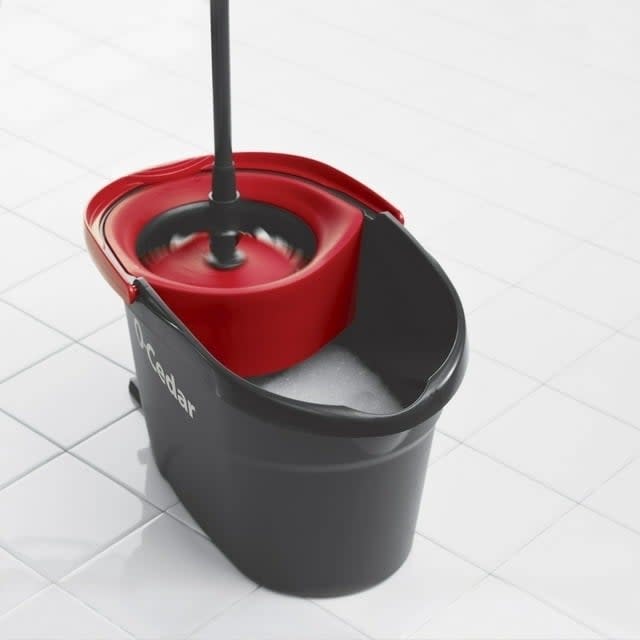 the hands-free spin mop