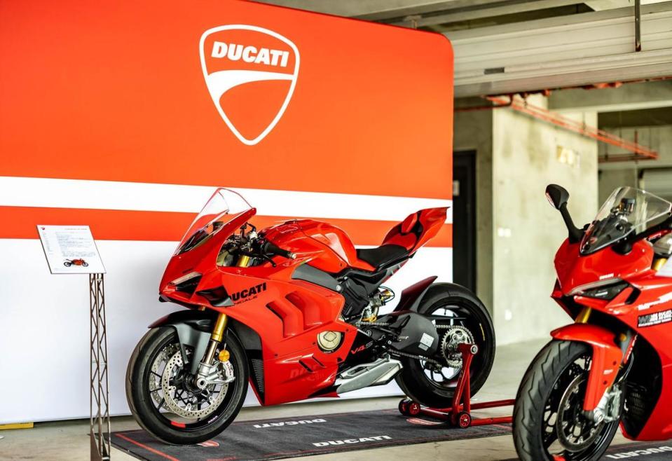  Honda Motorcycle與Ducati兩大重機品牌到場參與盛會，Ducati於大鵬灣賽道重新開幕之際，搶先公開全新未上市車款 - 「Ducati Panigale V4 S」。