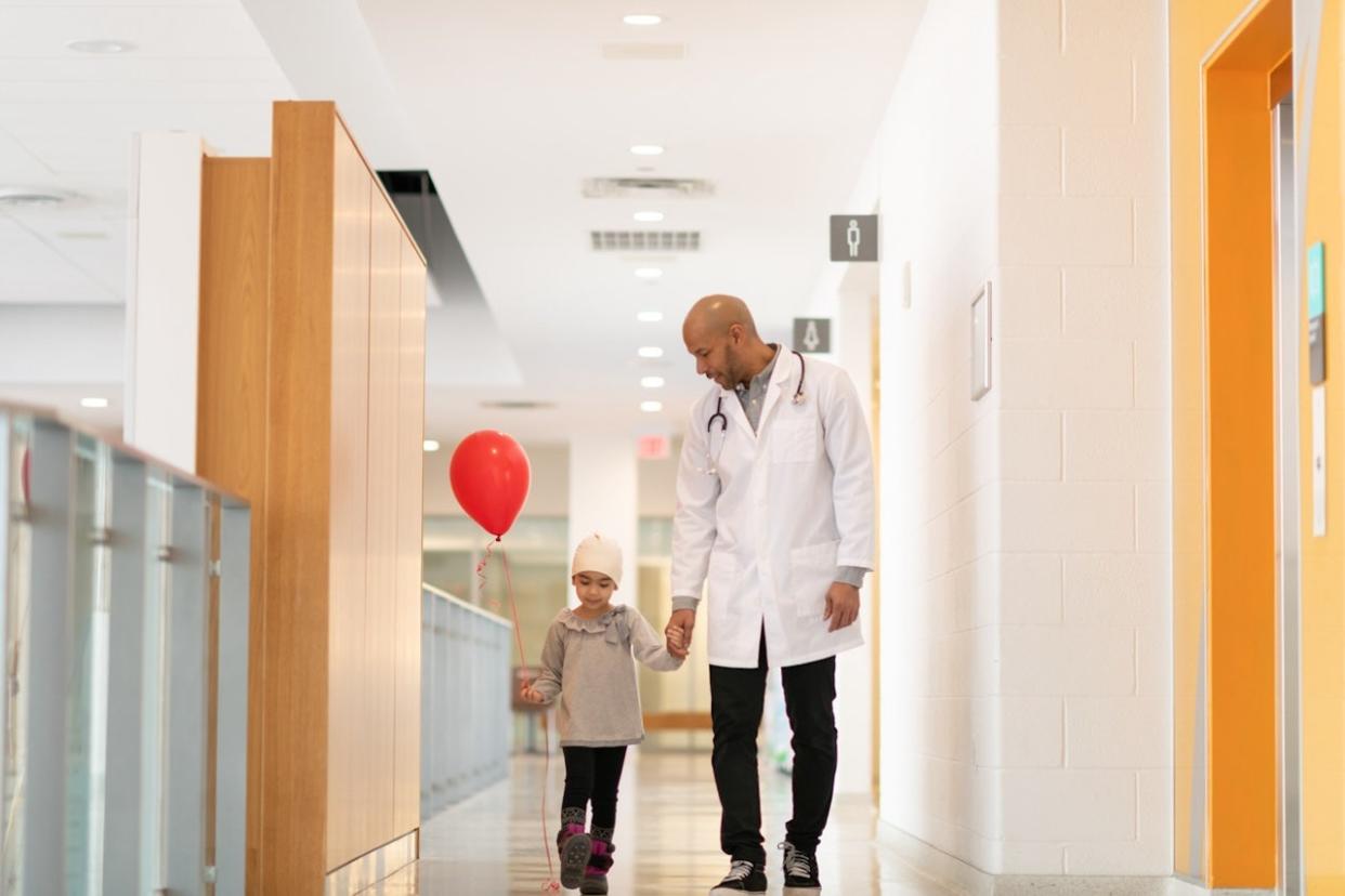 Child patient with doctor