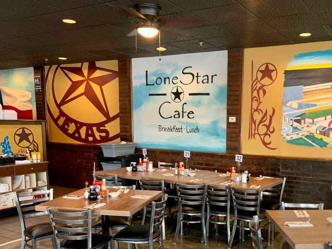 Lone Star Cafe in north Arlington serves breakfast and lunch.