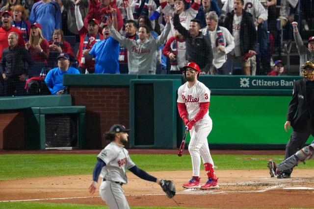 Rhys Hoskins' epic bat flip: Phillies slugger hits home run vs. Braves