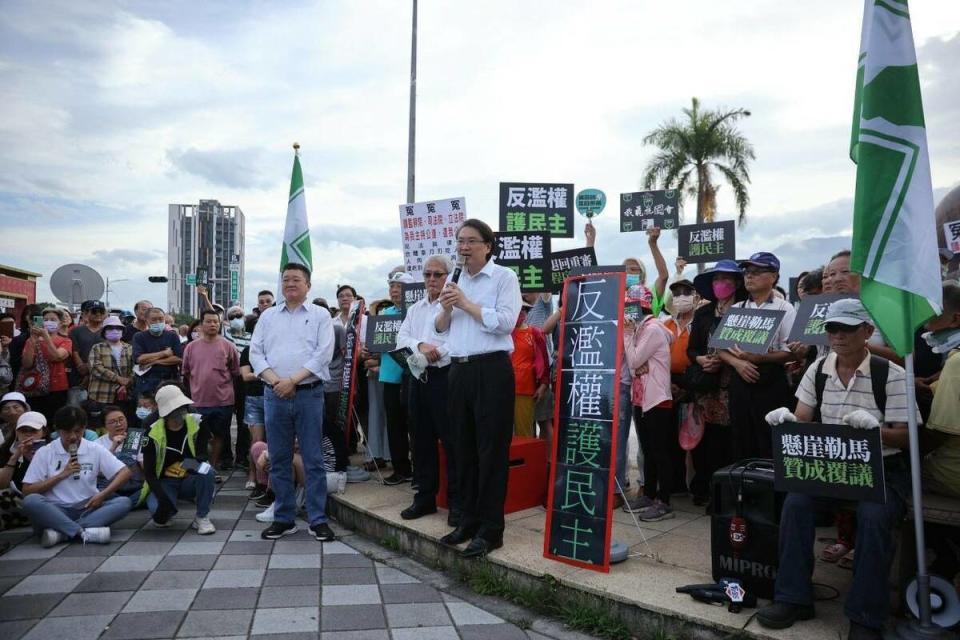  民進黨秘書長林右昌赴花蓮宣講，引起廣大迴響。 圖：民進黨提供 