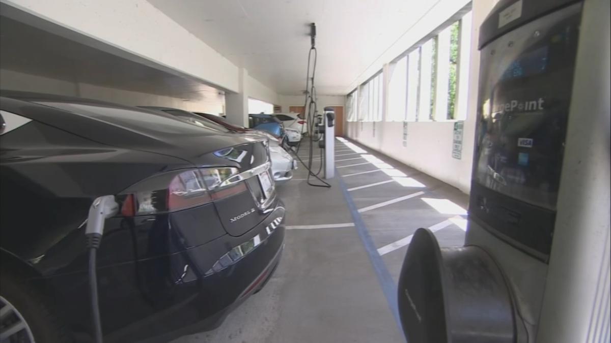 How CA will need to adapt to Flex Alerts with more electric vehicles
