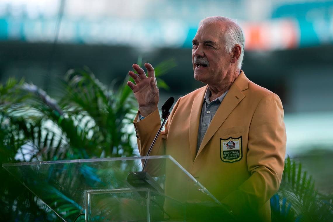 Larry Csonka speaks during the Don Shula Celebration of Life event hosted by the Miami Dolphins at the Hard Rock Stadium on Saturday, October 2, 2021.