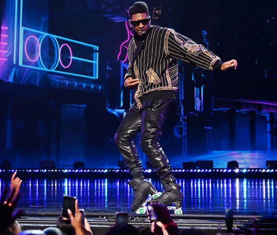 Usher recalls phone call with Jay-Z about Halftime Show