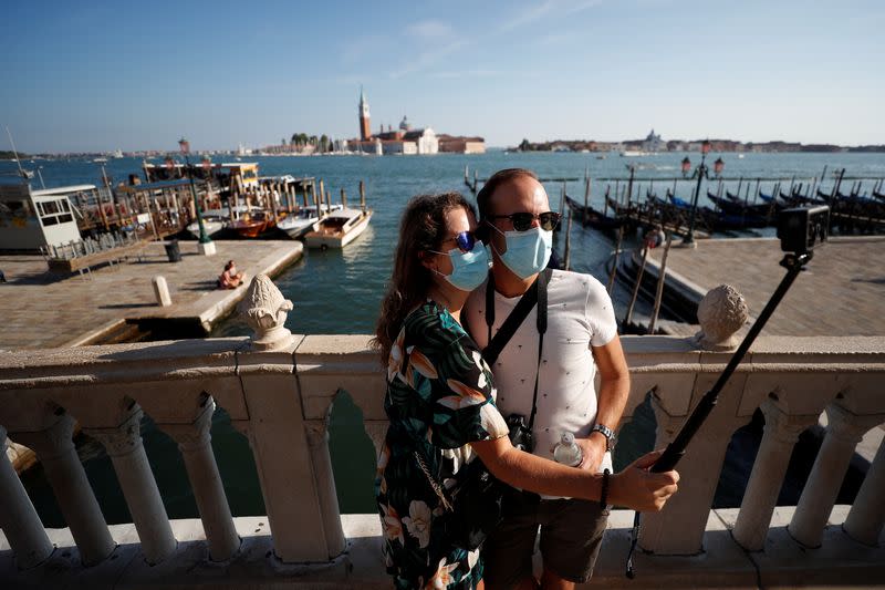 Outbreak of the coronavirus disease (COVID-19) in Venice