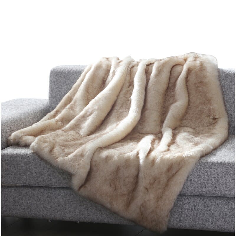 Thiele Luxury Tip Dye Throw (Photo: Wayfair)