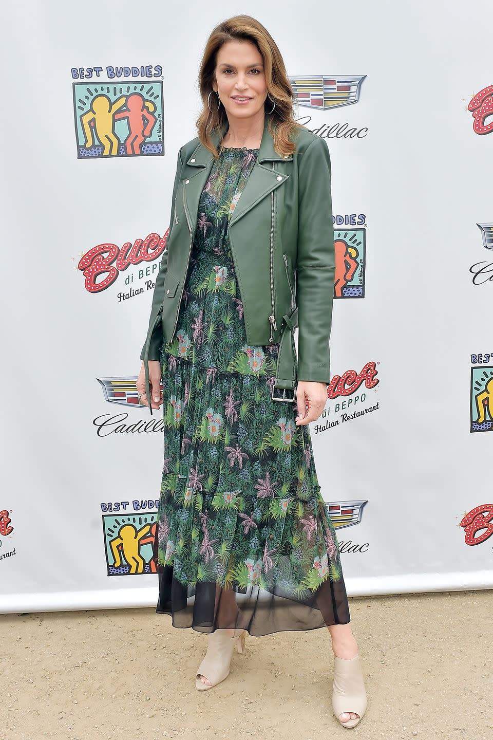 <p><strong>12 May </strong>Cindy Crawford wore a Gerard Darel dress at a Mother's Day brunch in California. </p>