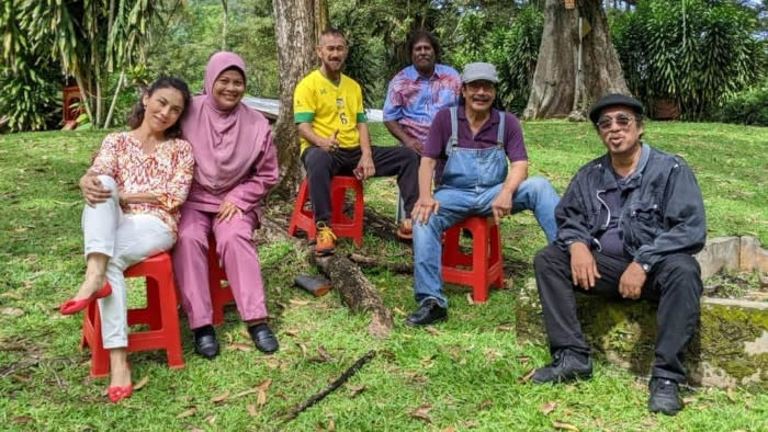 Sabri Yunus united the cast in his drama 'Bukan Pi Mai Pi Mai'