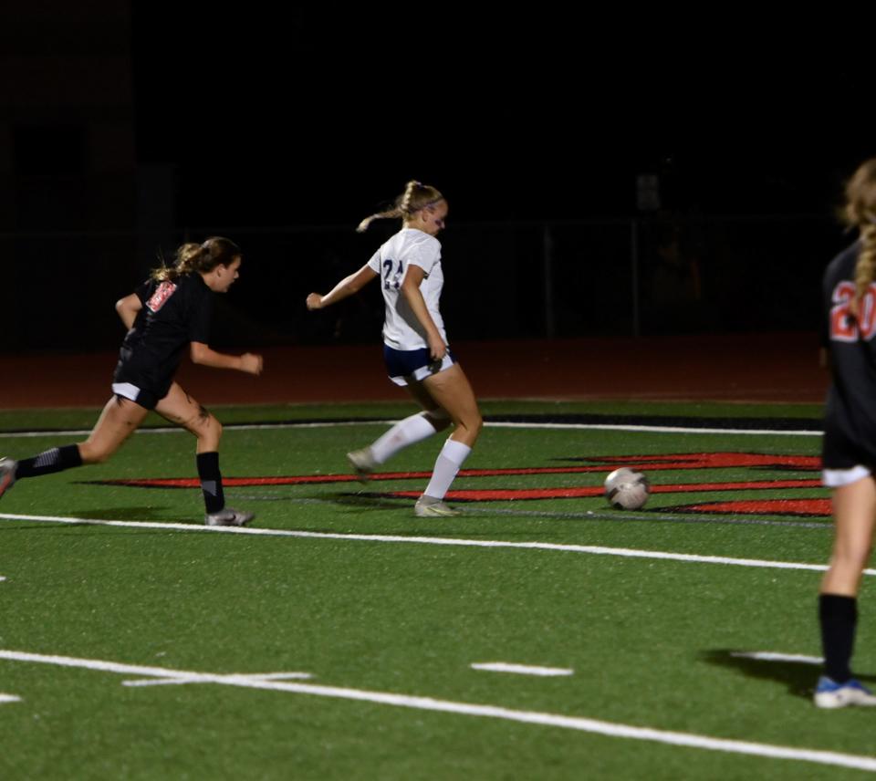 Ashlee Harris taps in the golden goal to beat Hurricane 2-1 in overtime.