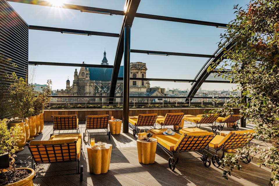 The lounge chais in the rooftop solarium at Madame Rêve