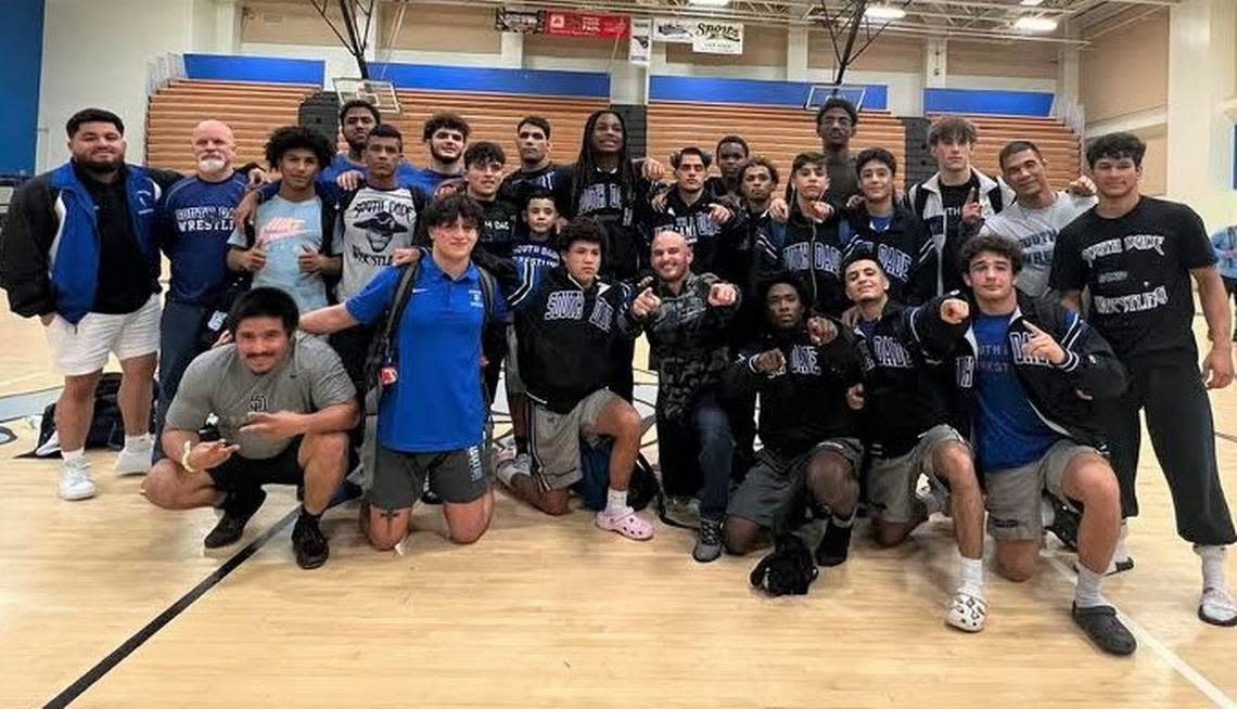 The South Dade wrestling team.