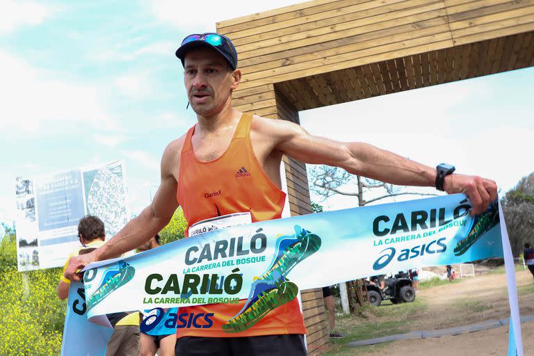 Roberto Benítez había tenido Covid, se recuperó y ganó la prueba de los 15K