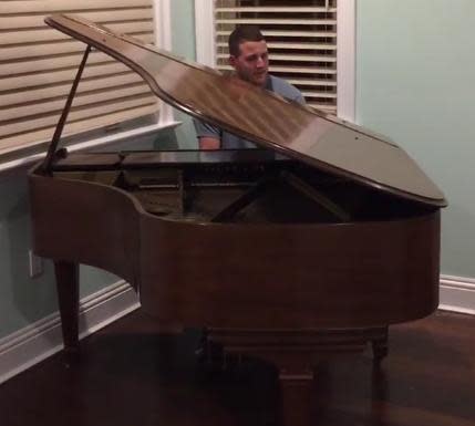 Anthony Rizzo is moving into the Most Valuable Pianist conversation. (Anthony Rizzo on Instagram)