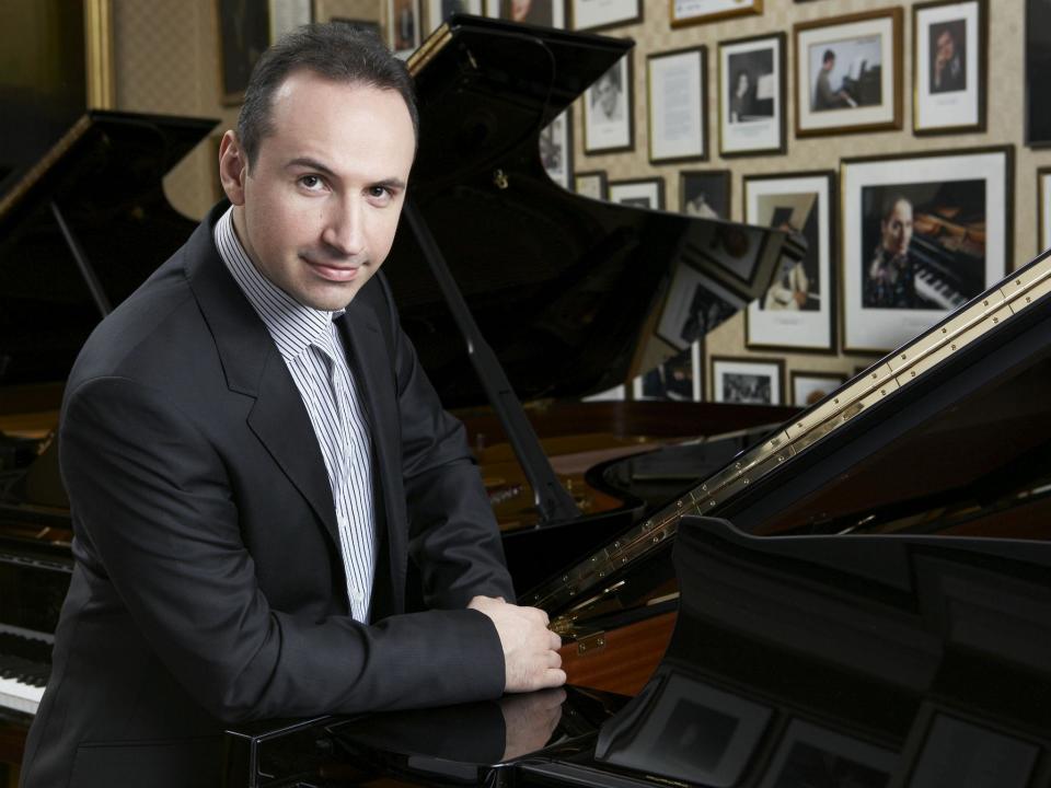 Simon Trpceski performed with five virtuosi from his native Macedonia at the Wigmore Hall