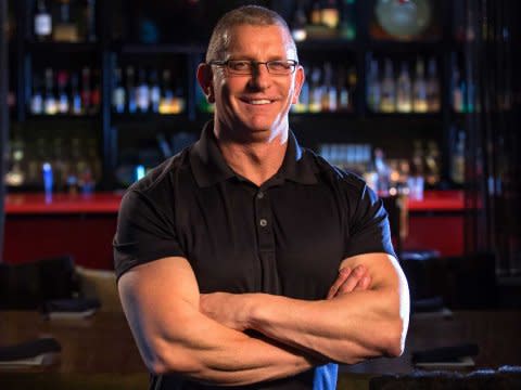 Robert Irvine 2