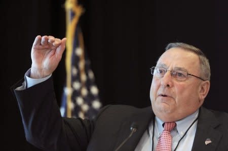 FILE PHOTO --  Maine Governor Paul LePage speaks at the 23rd Annual Energy Trade and Technology Conference in Boston, Massachusetts November 13, 2015.    REUTERS/Gretchen Ertl/File Photo
