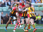 <p>Lance Franklin can't escape the Hawthorn defence.</p>