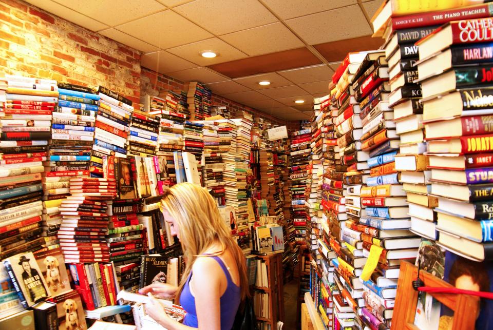 girl in bookstore