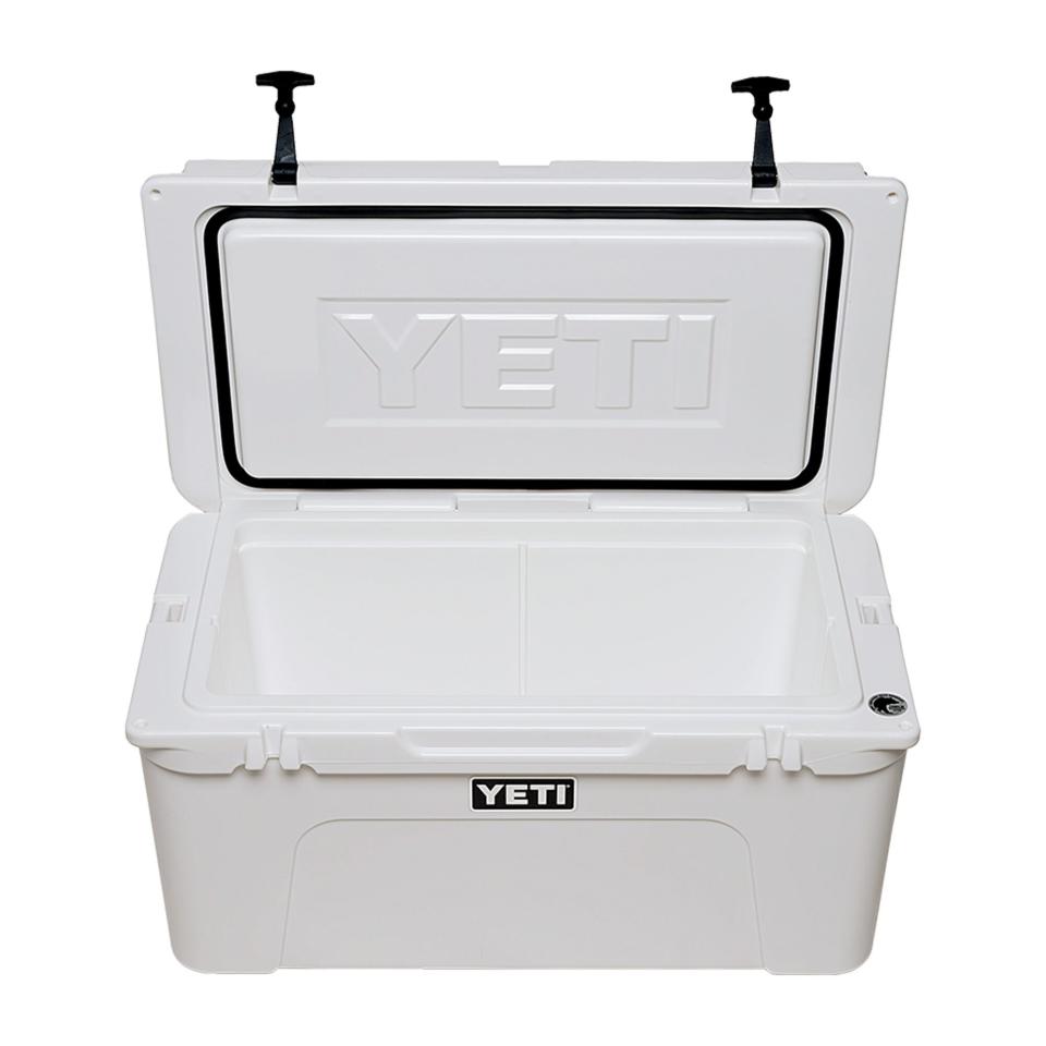Yeti-Tundra-45-Cooler-The-Best-Beach-Coolers-Products