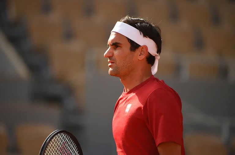 Un nuevo intento de Roger Federer, en los primeros torneos de su vuelta tras una larga inactividad; el suizo de 39 años compite en Roland Garros, pero apunta a Wimbledon.