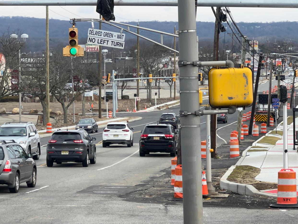 Lanes of traffic move east on Hamburg Turnpike in Wayne on Jan. 22.