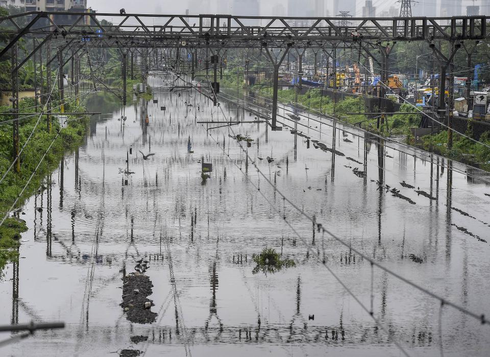 Weather: Rain in Mumbai