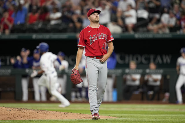 Angels lefty Reid Detmers has no-hitter thru 8 against Rays