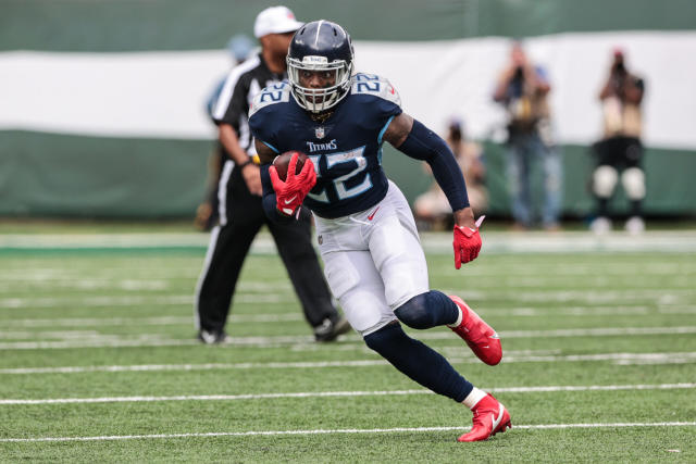 Derrick Henry Named Titans' Nominee For Walter Payton Man of the Year Award