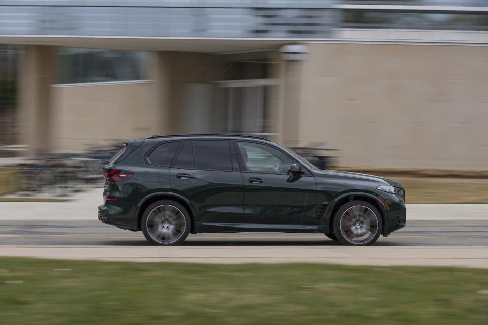 2024 bmw x5 m60i