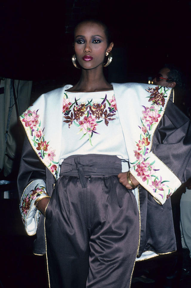 Supermodel Flashback: Naomi, Cindy, Kate, and More Runway Beauty Looks From  the Past