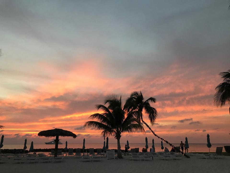 Sunsets on Grand Cayman (Estella Shardlow)