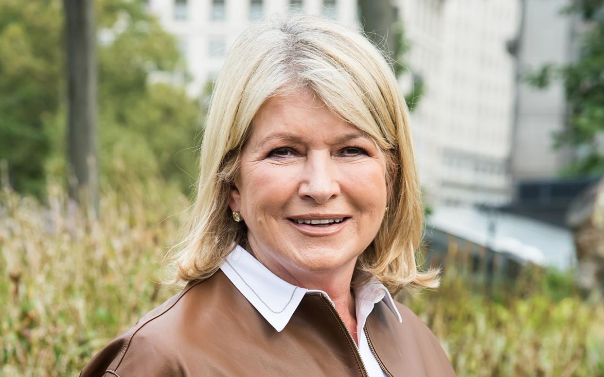  Martha Stewart 