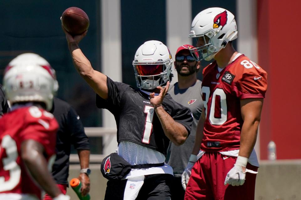 Arizona Cardinals' Kyler Murray (1) participates during the team's NFL football practice, Wednesday, June 1, 2022, in Tempe, Ariz. (AP Photo/Matt York)