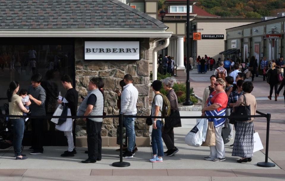 Burberry Outlet Store