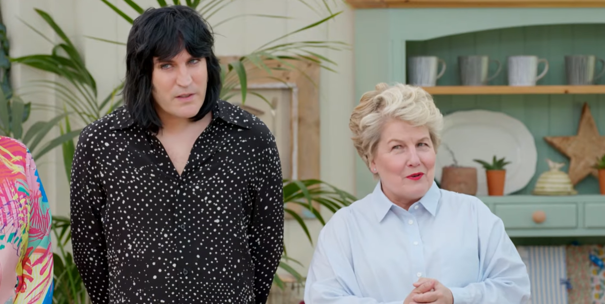 noel fielding and sandi toksvig on the great british bake off