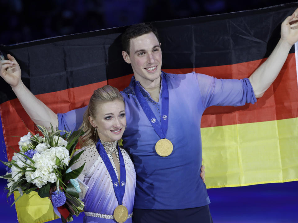 Aljona Savchenko und Bruno Massot triumphierten bei der WM in Mailand. (Bild-Copyright: Luca Bruno/AP Photo)