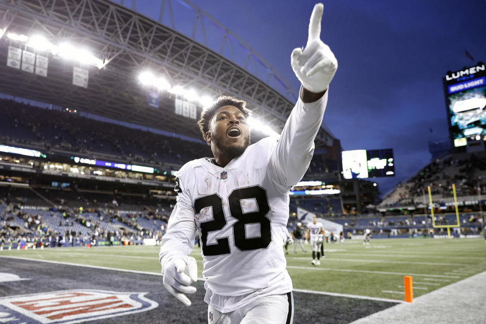 Josh Jacobs and the Las Vegas Raiders are looking to win their fourth game in a row. (Photo by Steph Chambers/Getty Images)