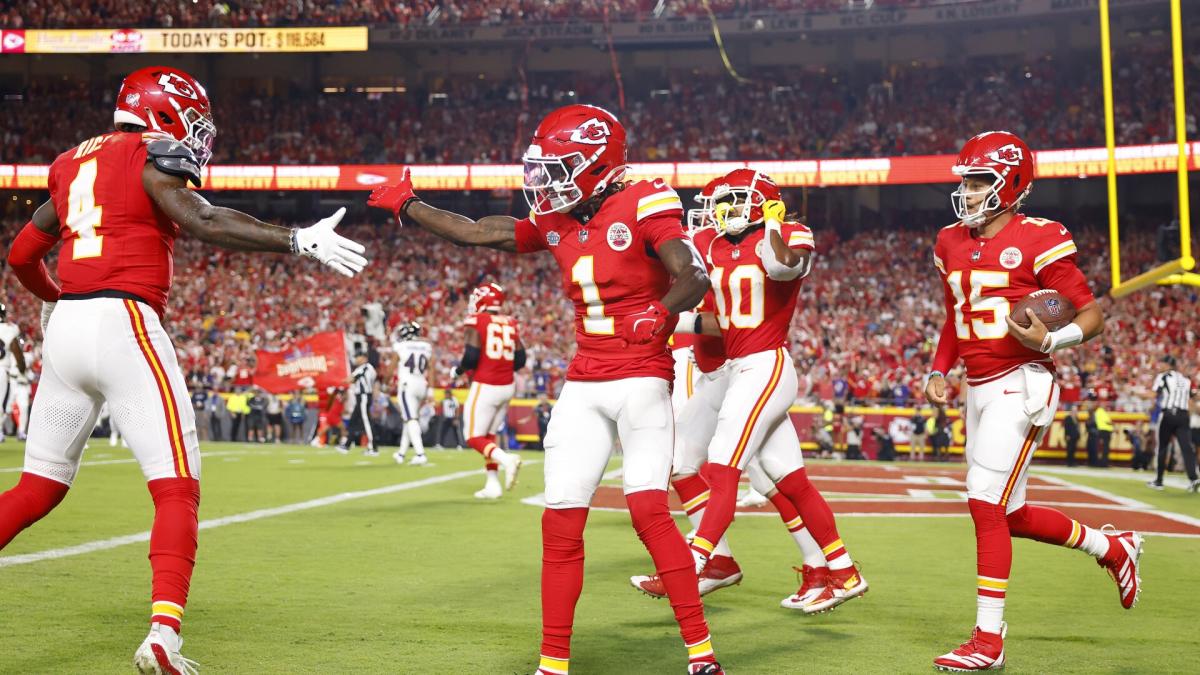 Patrick Mahomes Throws Deep Touchdown Passes Again