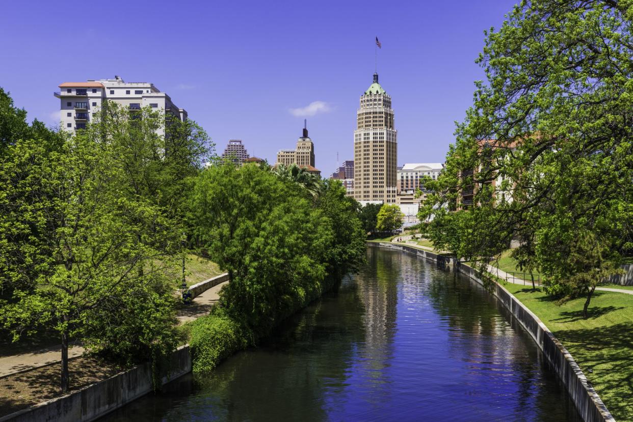 Riverwalk - San Antonio Texas,  park walkway along scenic canal