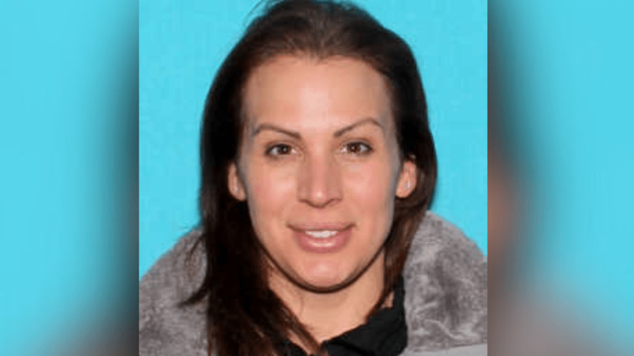 Officials are looking for Lacie Nicole Santia, 38, who they believe is in Waterford Oaks County Park. (Photo courtesy Oakland County Sheriff)