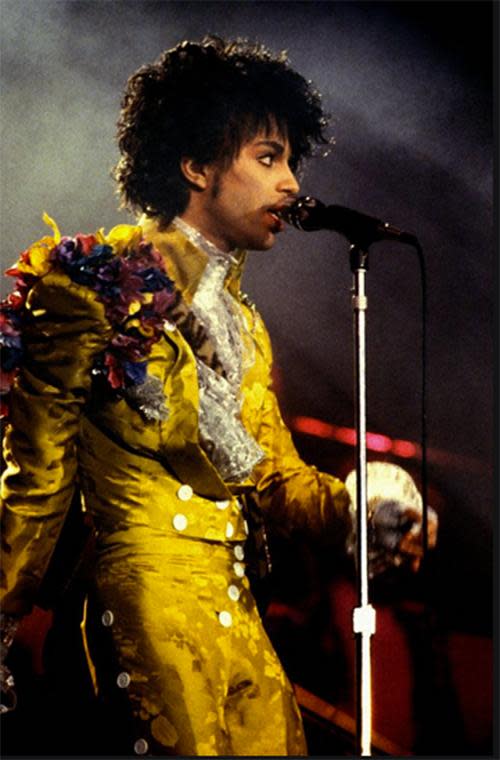 Prince onstage during the ‘Purple Rain’ tour in 1985