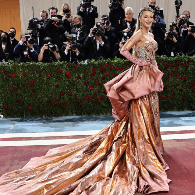 Blake Lively's Met Gala 2022 Dress: Photos Of Her Look – Hollywood Life