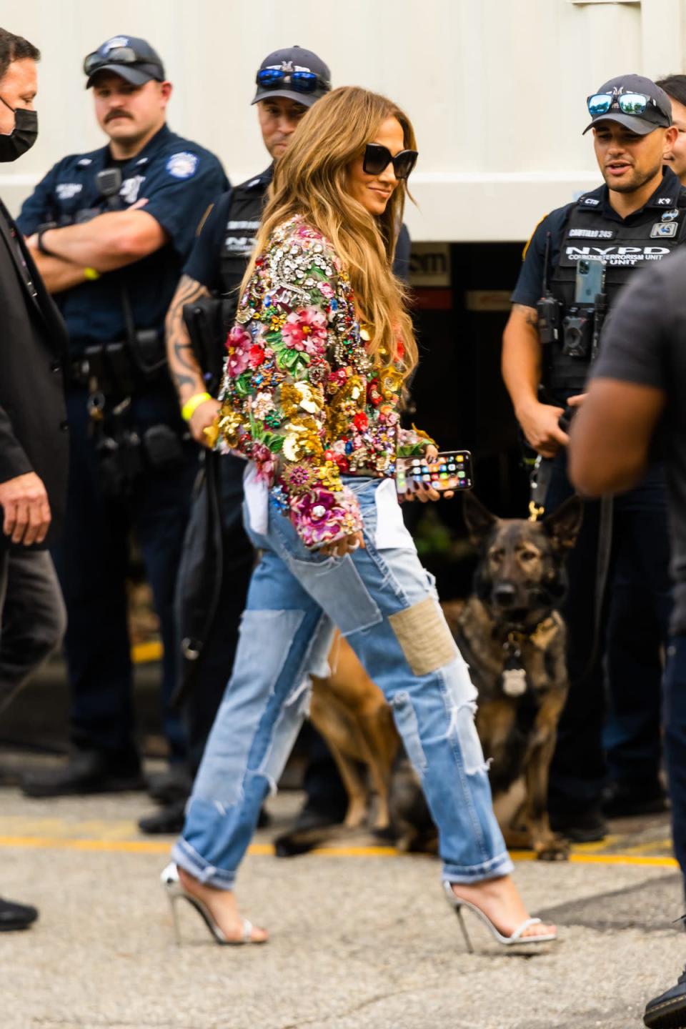  SEPTEMBER 2021  Jennifer Lopez 現身紐約街頭。