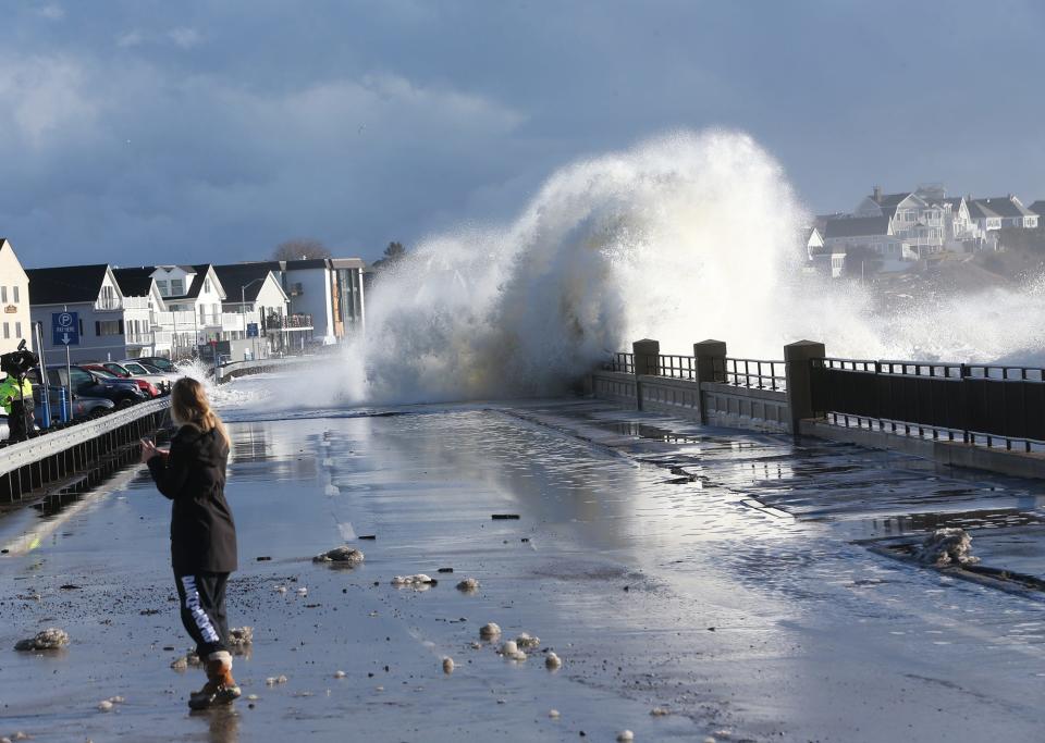 High tides brought flooding and closed roads to Hampton Beach side roads and Ocean Blvd. Jan. 10, 2024.